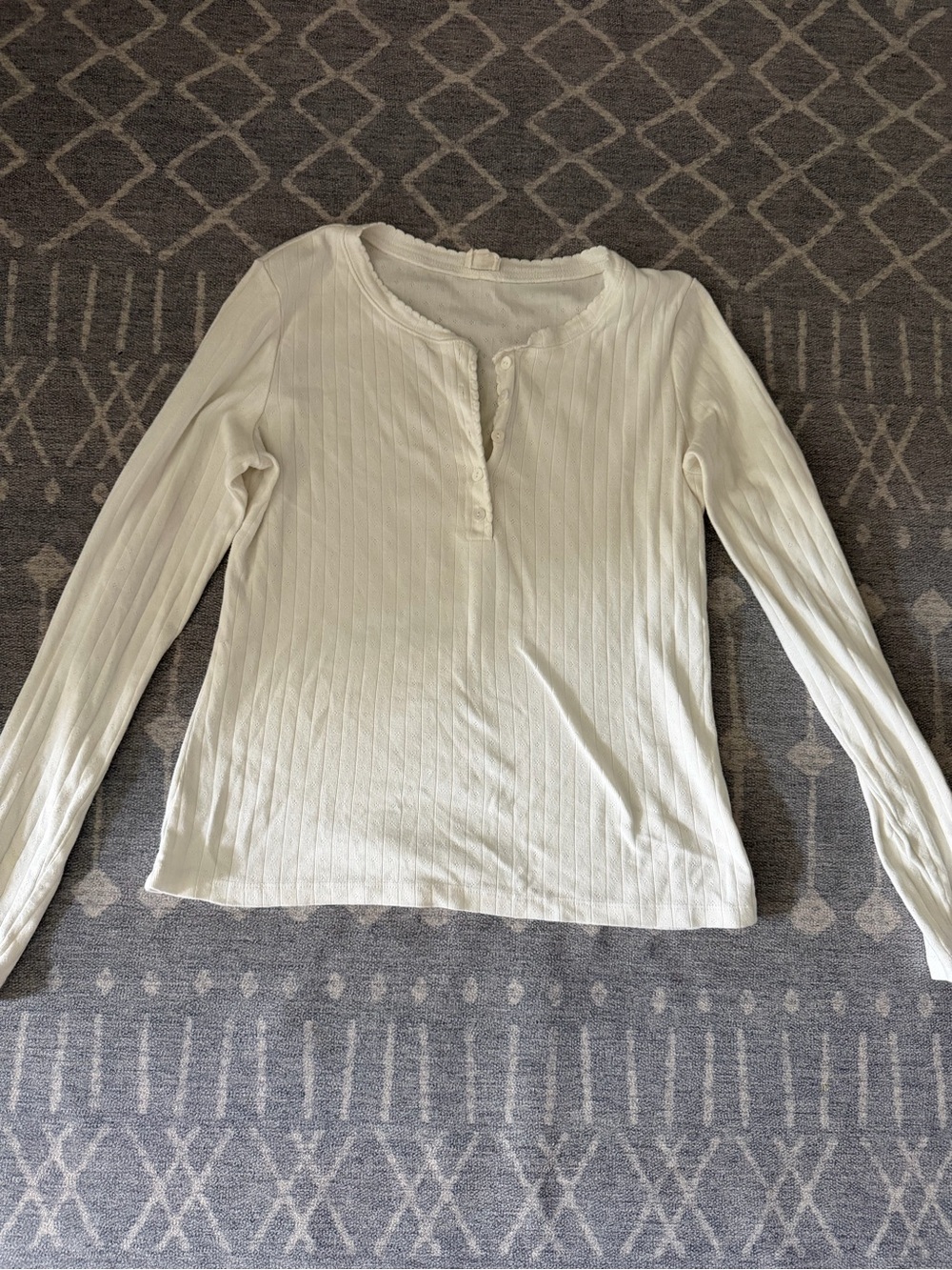 Marea Liz Joy White Pointelle Long Sleeve Henley- Size Large - Picture 4 of 7